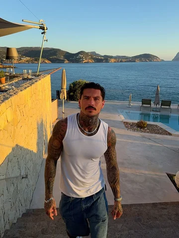 R&R
