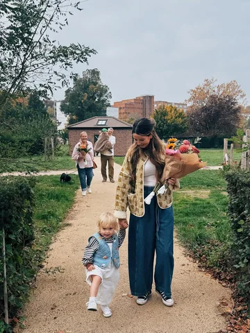 Week 41 of 2025 ✨ 

1.  Spending Sunday at the @prestonparkmarket with family!
2