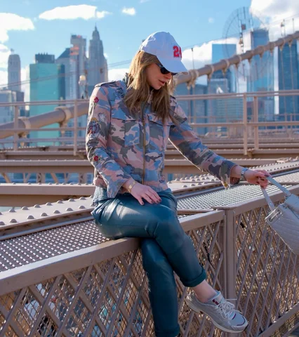 Zadig & Voltaire attitude, Chanel vision… under the Brooklyn Bridge 💥
Photo @me