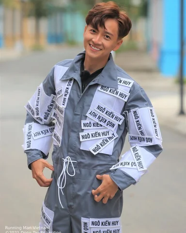 Đố ai xé được thỏ 🤣🤣 #thoden #runningmanvn #choilachay #ngokienhuy #runningman