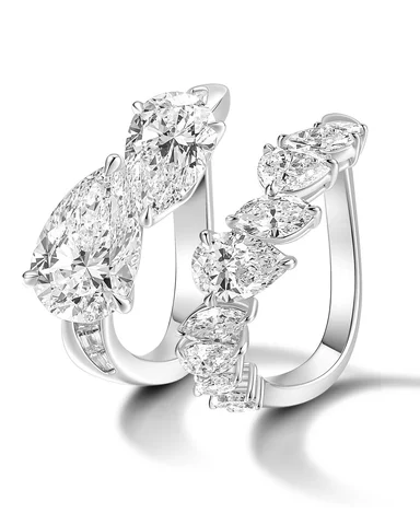 EP.206
Custom Engagement Ring featuring a Toi et Moi setting with a 1CT and 2CT 