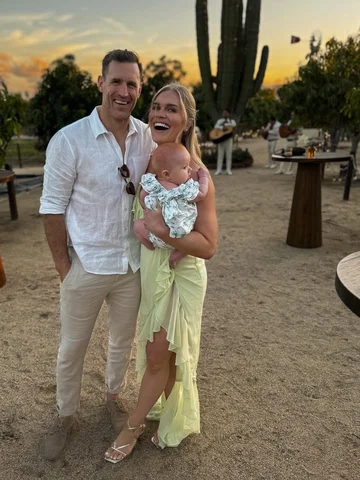 A weekend in Mexico celebrating a love we love so much! 🤍💍☀️🫶🏼✨ @sammymoniz 