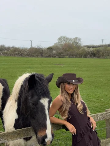 🤠 wearing @whitefoxboutique discount code: JESSIEWF 🫶🏼 ad