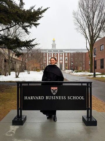 48 hours in Boston! Speaking at Harvard Business School so obvs I had to get ✨th