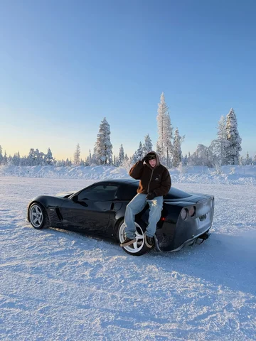 Hoodvette gone Ice Skating