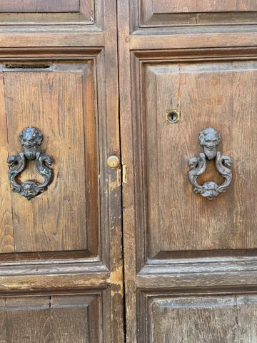 Whoa!! Look at the size of those knockers! (Sorry. I can’t help myself) 😉 These
