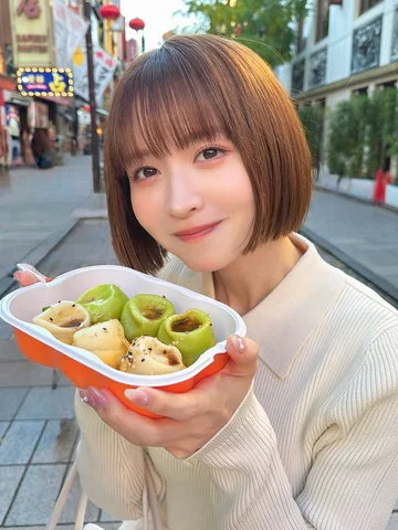 🥟

久しぶりの中華街！
美味しいものたくさん食べて満足♡

赤レンガのクリスマスマーケットも行きたかったけど
今年は断念しました、、！

私さ、本当にめちゃ