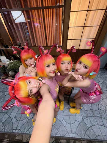 về Trái Đất ăn Tết cùng tổ kiến mào hằm ná 
🐜🐜🐜🐜🐜 🌼💓

#Song26 #5conkien #
