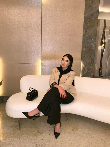 نيالك فيي ونيال عيوني فيك🤍✨