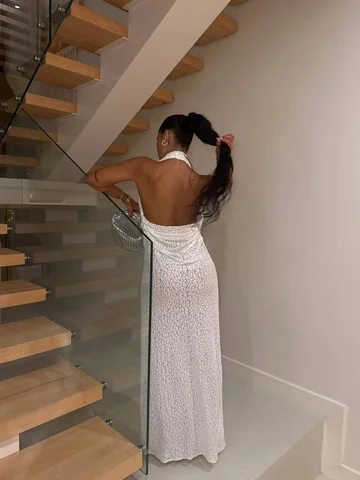 Backless baby