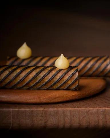 Canapé apéritif :
Gougeonnette de Brême du Lac de Grand-Lieu

📸 @paul.stefanagg