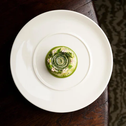 Choux kimchi 🥬🌶️

📸 @paul.stefanaggi 

#lemanoirdelarégate #maisonpérou #cuis