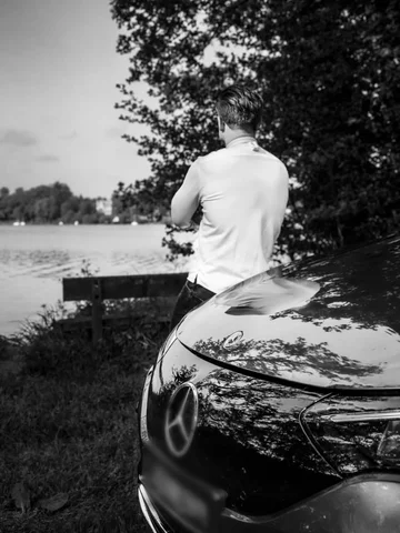 En mouvement.
Merci à @mercedes.bpmcars de m’accompagner dans toutes mes aventur