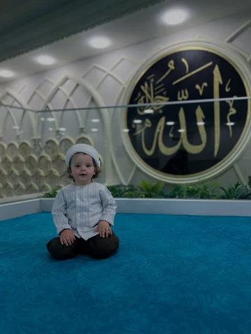 MaşaAllah demeden geçmeyelim❤️
🌙 KADİR GECESİ YAPILACAK İBADETLER

1️⃣ Yatsı ve