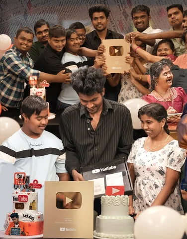 Gold Play button?YouTube ?എന്തിന് ഈ ലോകത്തിലെ നടക്കുന്ന ഒന്നും അറിയാത്ത, ഈ ലോകത്