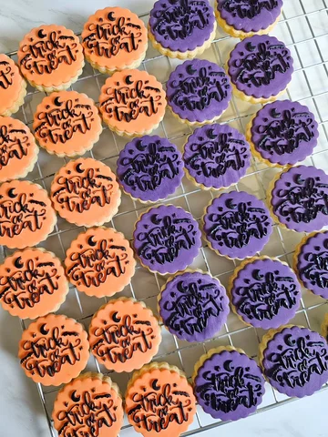 Halloween is comings 🎃🔮🕯️🧟