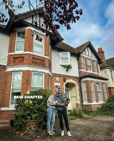 A NEW CHAPTER 🏡 Our NEW home 🔑 Fancy a little nosey around? 

#newhome #period