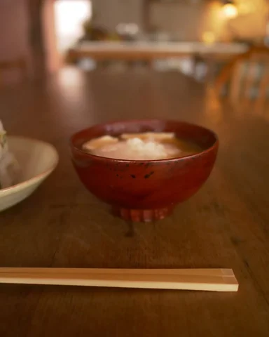 臼杵春芳展
・
漆の作家さんです。
3月1日より、2階のRにて。
・
私は出張で不在なので、1階は2/29〜3/3までcloseです。
どうぞ宜しくお願いします