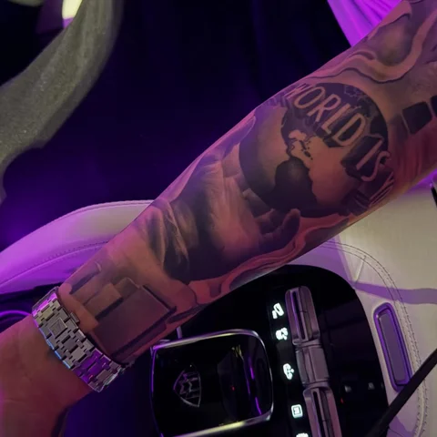 The world is yours Chico. Fully healed. Booking new clients now very limited ava