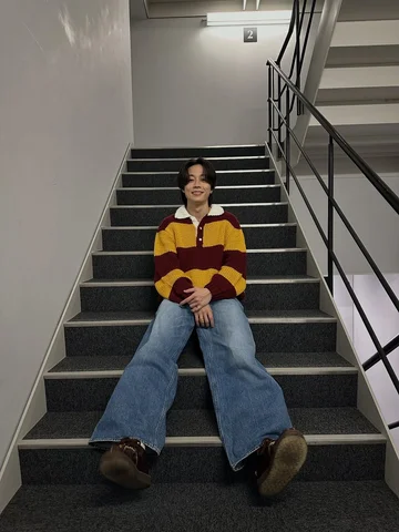 メンバーシップ限定オフ会ありがとうございました！
お気に入りすぎていつ着ようか迷ってた服を
満を持して着ていきました👕
今年最後のみんなに会えるイベントが終わ