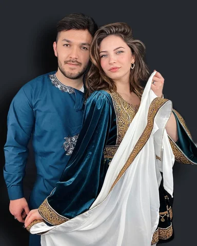 یک استایل متفاوت وطنی 🇦🇫❤️🥰 #afghandress #afghancouples #explore