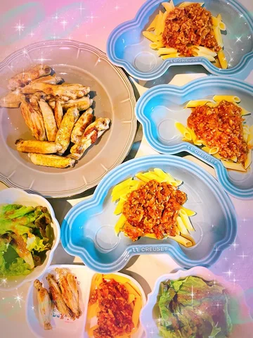 子供ごはん♡

お弁当にお野菜入れても残すから他のごはんで野菜たっぷり入れると決めた🤩

ミートスパゲッティ
ハンバーグ
チャーハン
オムライス
カレーライス