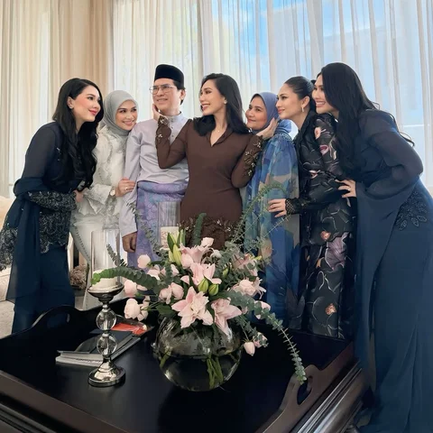 Alhamdulillah raya pertama dapat berkumpul dan beraya bersama ❤️