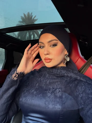 لوك حنة عراقية 🇮🇶❤️ 

هههههه نزلت الصور شلون مامكان لا تعديل الوان ولا وجه 🥲 