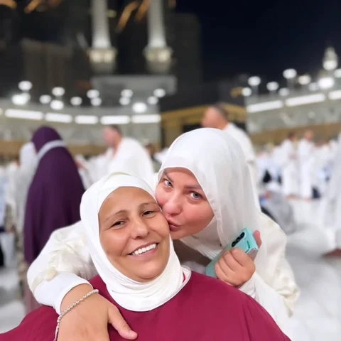 هذه الإجابة لكل من يسألني : لماذا تحجبتي؟ لماذا هذا التغيير ؟🥰❤️
الحمدلله الذي 