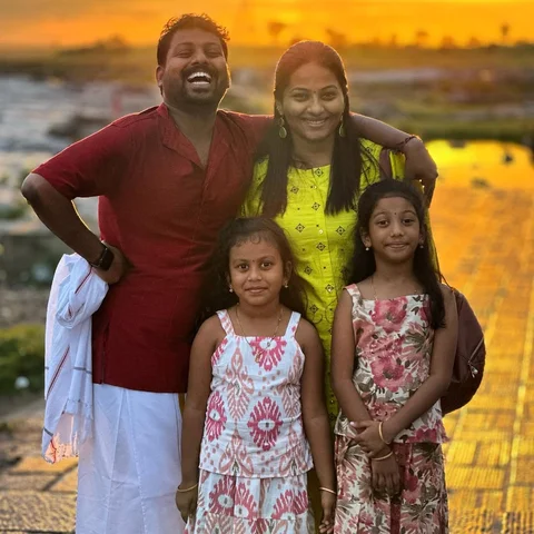 ❤️❤️❤️❤️ Family is everything 

#sathishdeepa #deepasathish