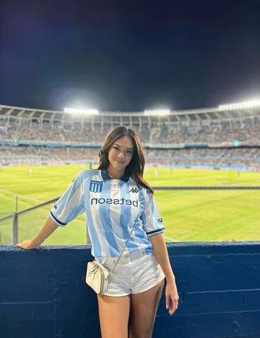 Fútbol, cine, buena comida y mi chico que llegó de sorpresa! 🛩️ Vine a trabajar