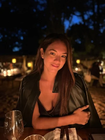 Lucky Girl! ♥️✨🍽️🌿🕯️
