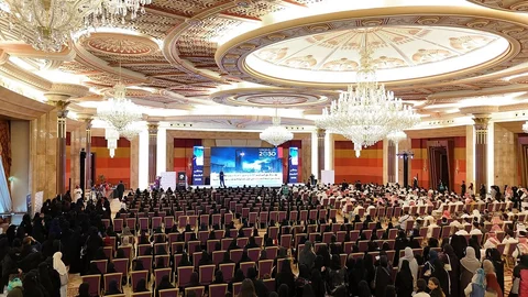 ⁨	الحمدلله السبت الماضي قدمت اضخم حدث حضوري “ملتقى الطموح 2025” 🔥

📍 جدة — فند