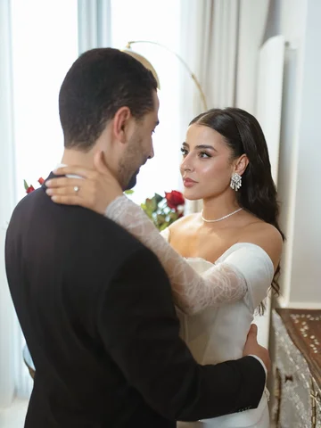 Forever starts now .. 🤍 

📷 @hvb_weddings 
👗 @nayas.clothes 
💄 @feryelstudio