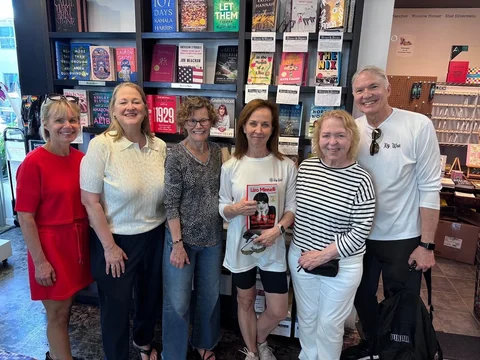 Can you find the 2 former Miss Americas in this picture wth Judy at the bookstor