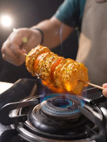 3 Delicious Tikka Recipes are here 😍

Compiling 3 easy to make tikka recipes fo