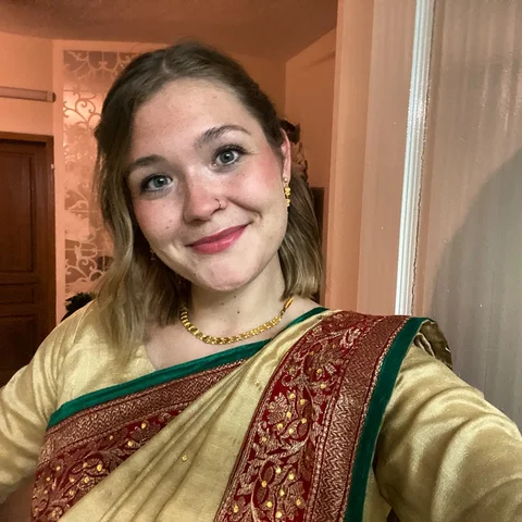 Hi everyone bhalo acho? Emily here. ✌🏻i wanted to come in and say thank you so 