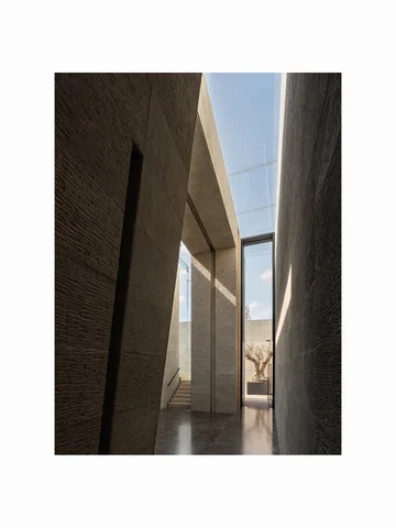 — Casa CR

Arquitectura: Farré Arquitectos
@farrearq 

Fotografía: Mavix — Tirso