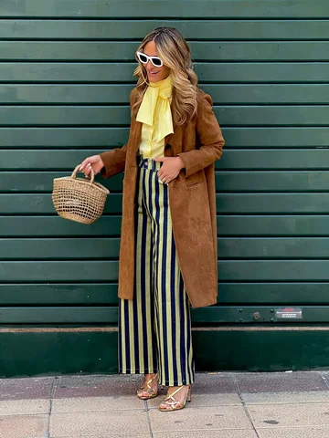 Rayas + Lazo= acierto seguro 💚💛
Look ideal by @ritaros.es perfecto para elevar