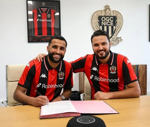 🚨 𝐃𝐄𝐑𝐍𝐈È𝐑𝐄𝐒 𝐏𝐋𝐀𝐂𝐄𝐒 🚨

😂 Karim Gharbi 𝐝é𝐛𝐚𝐫𝐪𝐮𝐞 à 𝐍𝐢𝐜𝐞