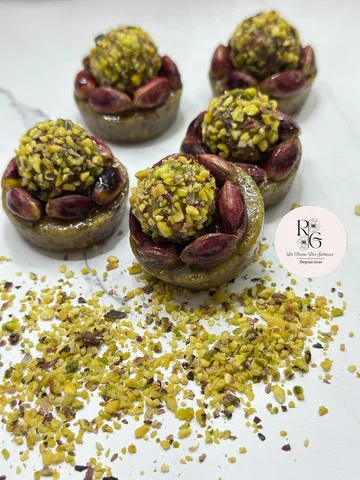 بيستاشو روايال 👑#حلويات#حلويات_جزائرية_تقليدية#حلوياتتقليدية_عصرية_جزائرية#تقدي