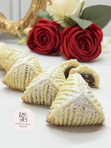 معمول ✨. من تشكيلة حلويات عيد الفطر 🌙. #حلويات#معمول#معمول#حلويات_جزائرية_عصرية