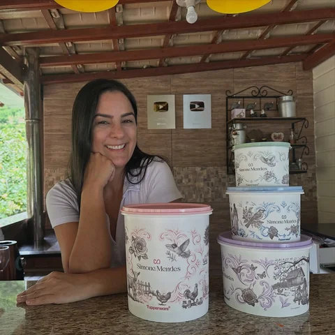 Olha o que chegou gente! As queridinhas das donas de casa! Tupperware arrasando 