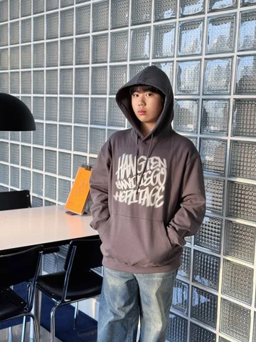 제품제공 
🏷️행텐 더블페이스 그래피티 로고 후드티셔츠
다크그레이 L착용
165cm/57kg

고밀도 CP 더블페이스 원단의 오버핏 후드로
촉