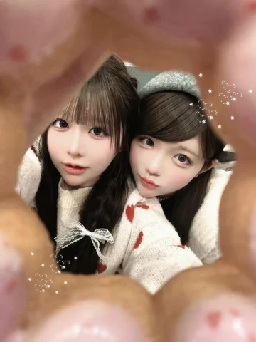 *
うゆたーん♡♡♡かわいいカフェにいってミスドも食べた日^ ̳ ̫ ̳^ 🌸いいにおいしました💭