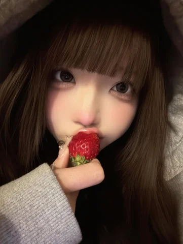 *
いちご🍓⟡.·*.うまーーーい♡