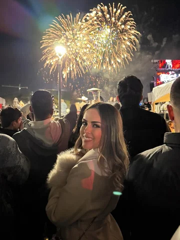 Felizzzzz añooooooo lo mejor para este 2026 que este nuevo año nos regale salud 