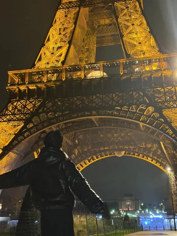 Paris🌧️