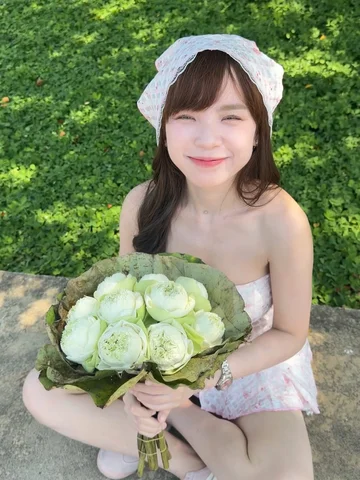 ชุดที่ถ่ายรูปกับดอกบัวแล้วน่ารักตะโดน🪷
เซต2ชิ้น เหมาะกับsummer ที่สุด
ไลฟ์พรุ่ง