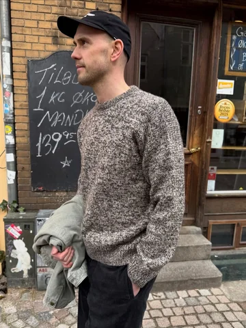 Melange Sweater Man er et udmærket bud på en god basissweater til mændene 🙌🏼 D